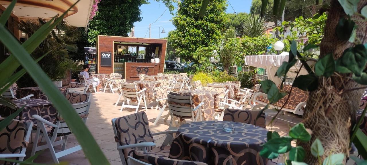 Hotel Adele 벨레지아아지마리나 외부 사진