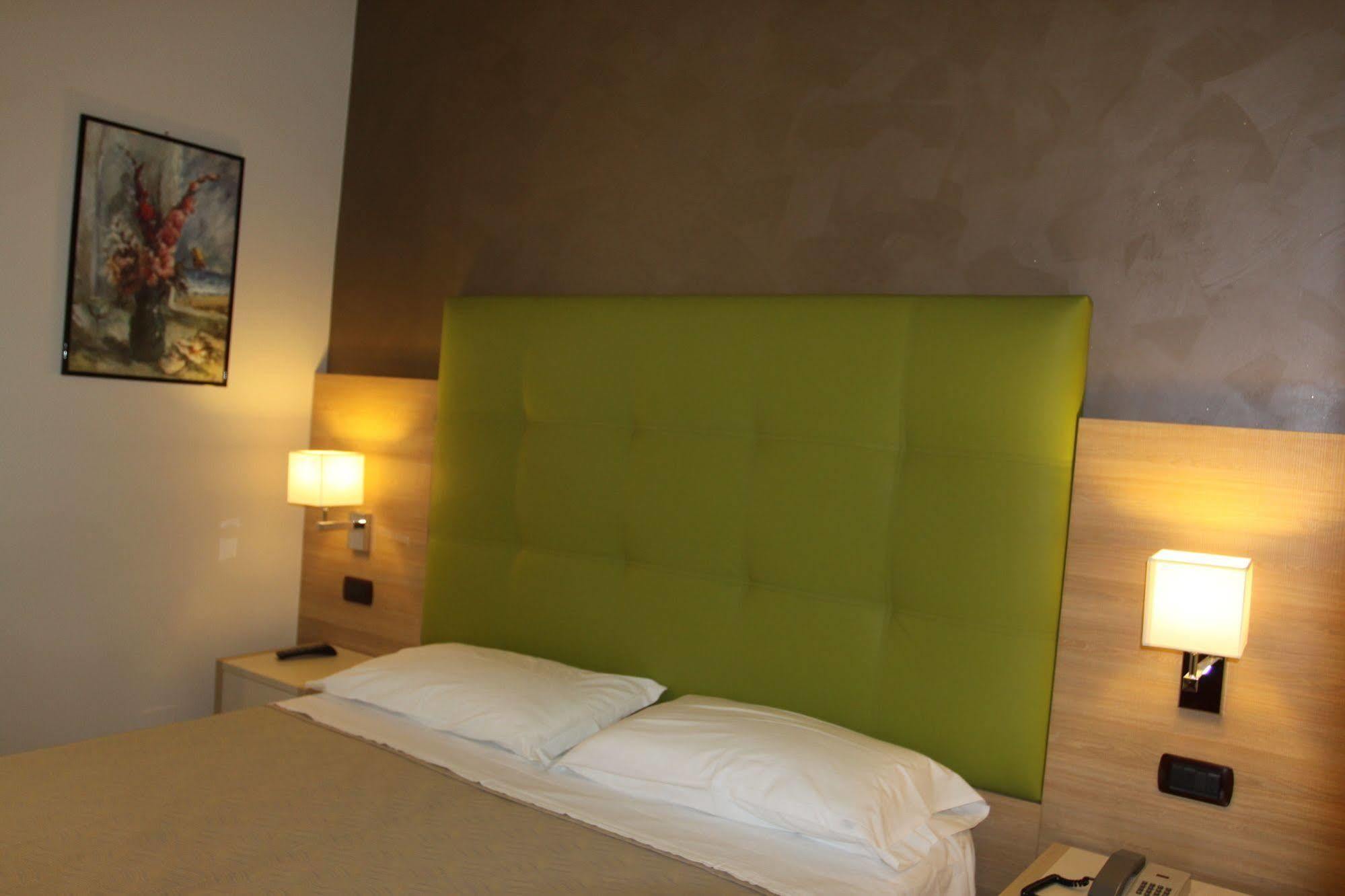 Hotel Adele 벨레지아아지마리나 외부 사진