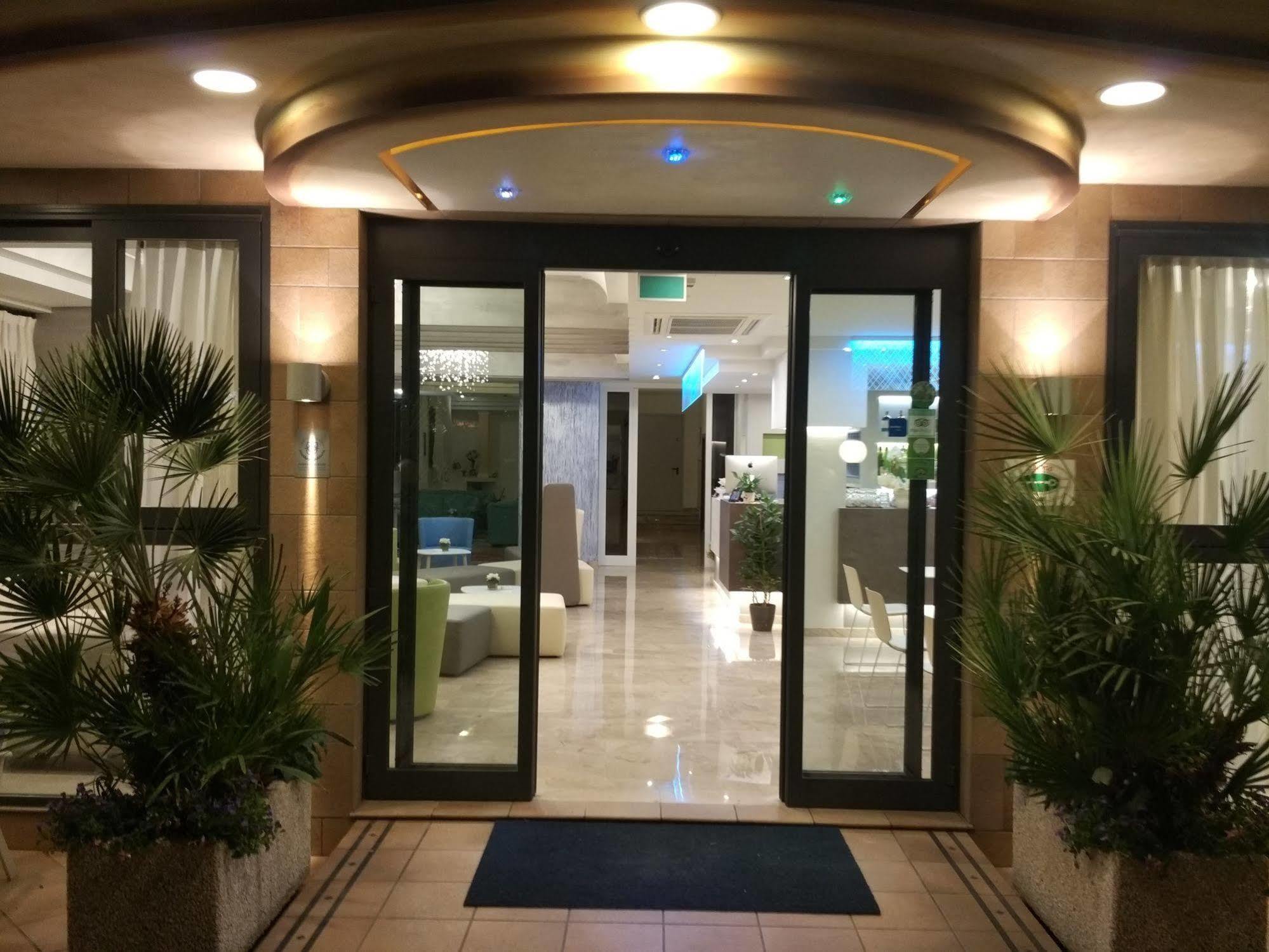 Hotel Adele 벨레지아아지마리나 외부 사진