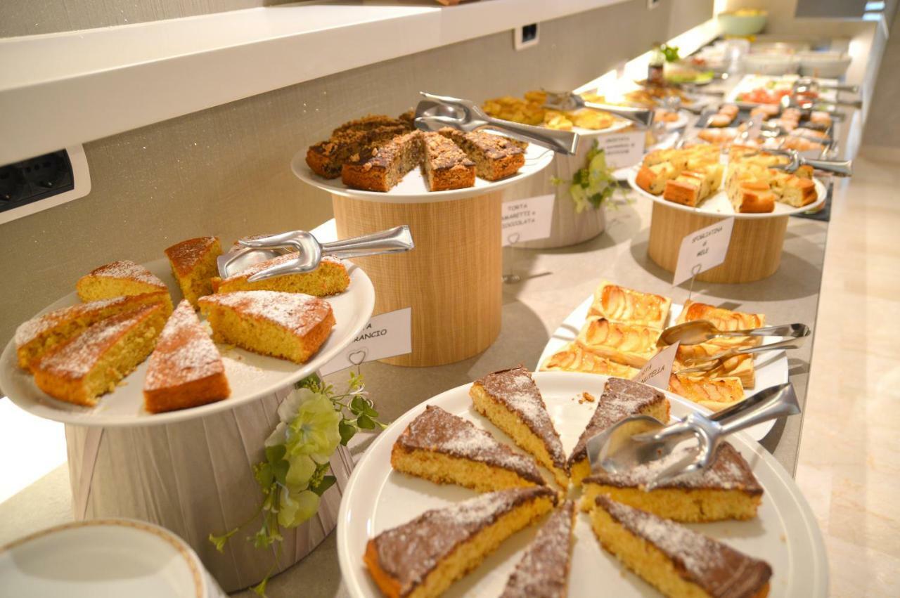 Hotel Adele 벨레지아아지마리나 외부 사진