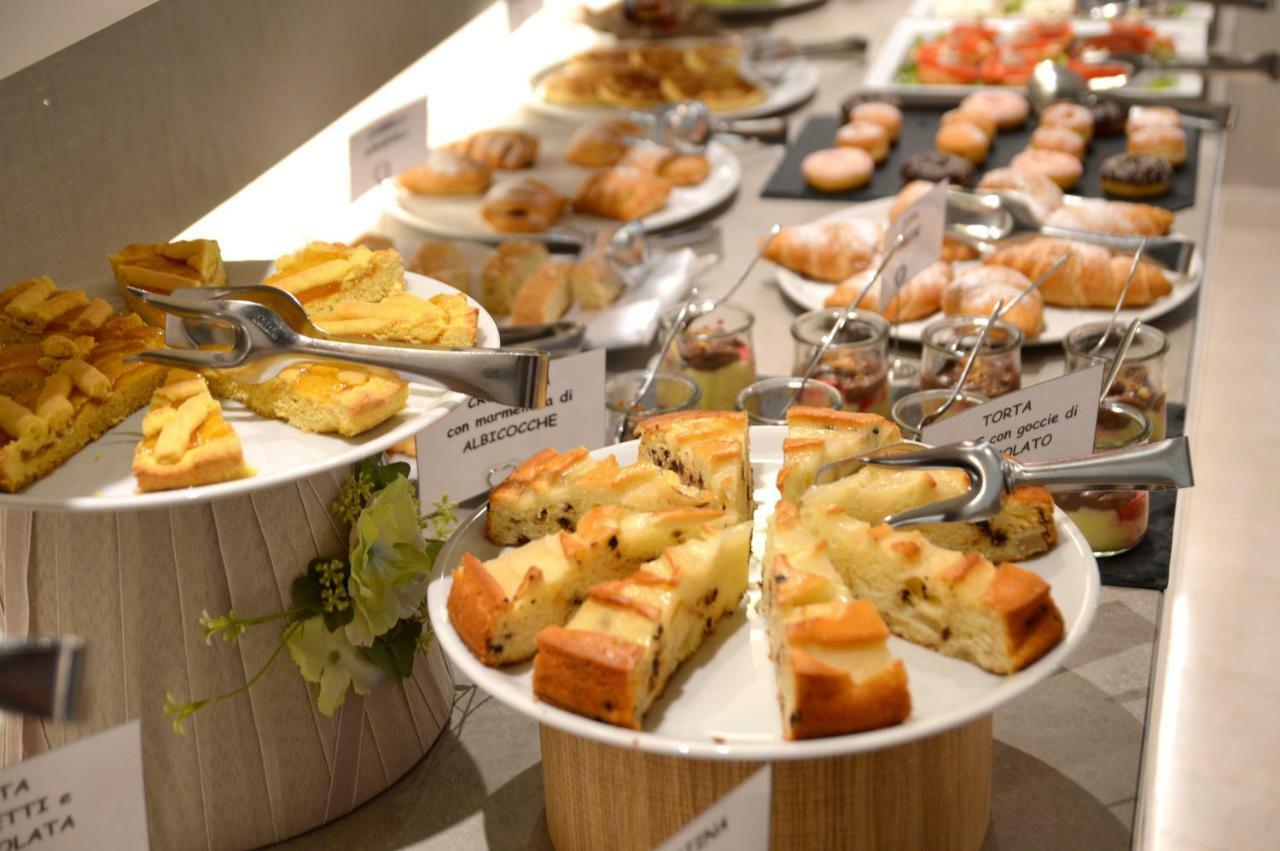 Hotel Adele 벨레지아아지마리나 외부 사진