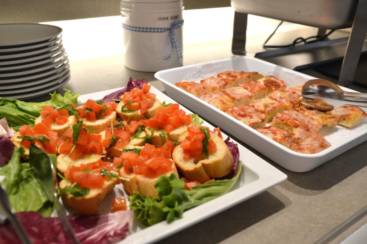 Hotel Adele 벨레지아아지마리나 외부 사진